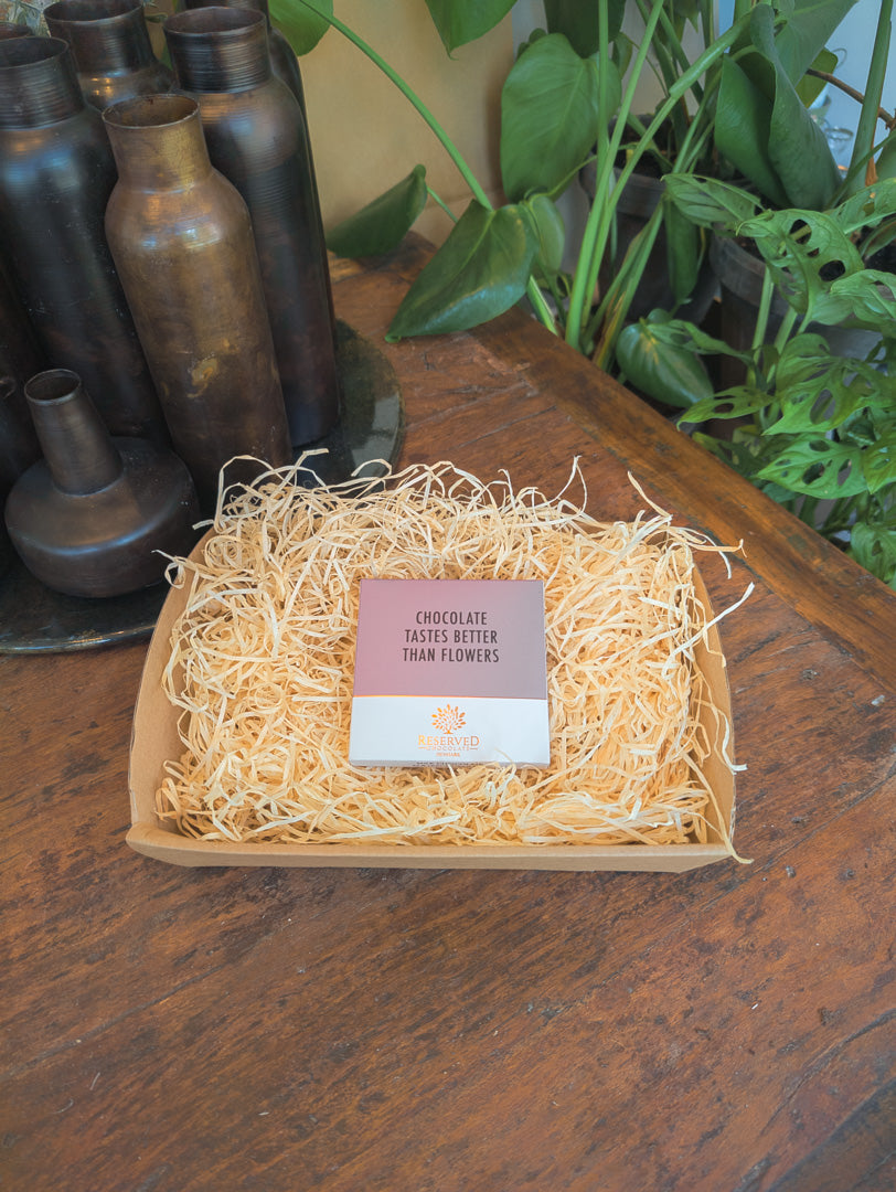 Chocolate tastes better than flowers - chokoladeplade